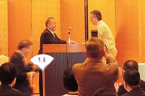 (写真=達増知事が参加)