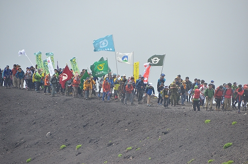 岩手山登頂の様子