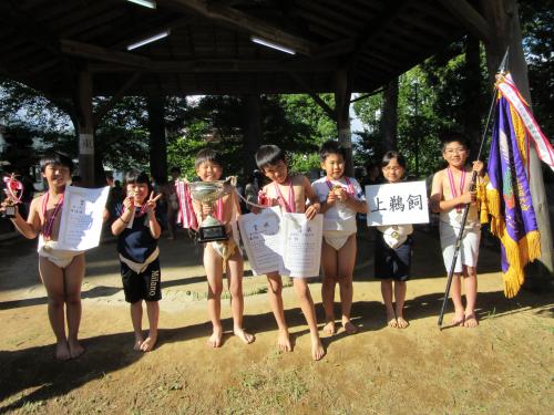 第40回鬼越蒼前神社祭典チビッコ相撲大会の表彰式の様子