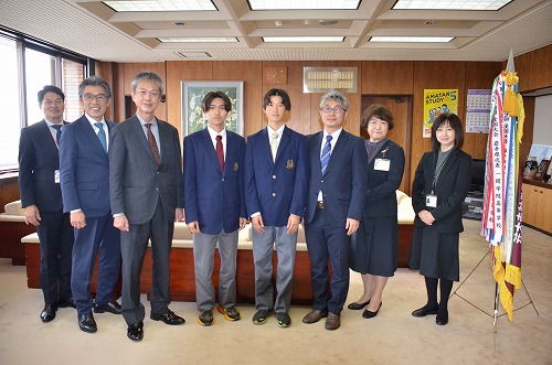 盛岡大学附属高校陸上部のみなさん