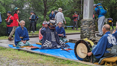 篠木神楽の様子