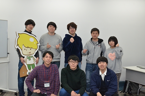 学生たちの集合写真