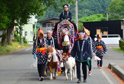 コロナでチャグチャグ馬コ行進行事中止も、馬主有志が鬼越蒼前神社にお参り3