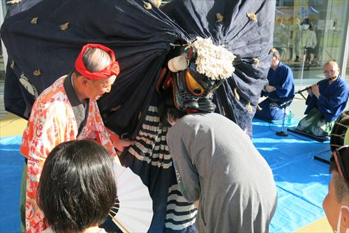 様々な催し物、篠木神楽の獅子舞