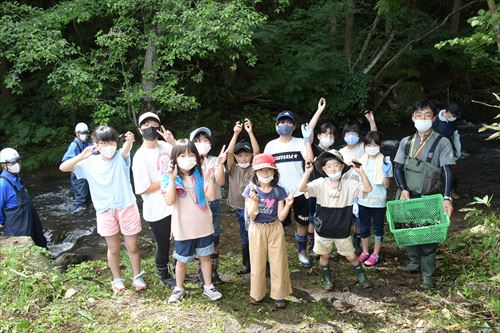 カワシンジュガイ移植会集合写真