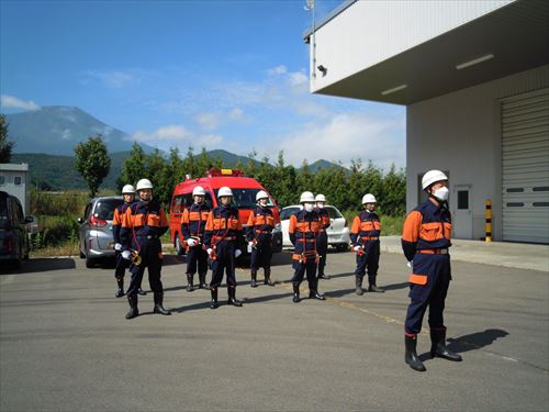 「いわて純情米県北広域集出荷センター結」で行われた火災防御訓練の様子