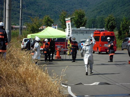 「いわて純情米県北広域集出荷センター結」で行われた火災防御訓練の様子