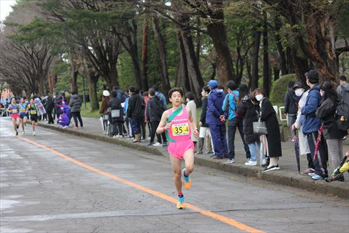 第76回盛岡市内一周継走大会の様子