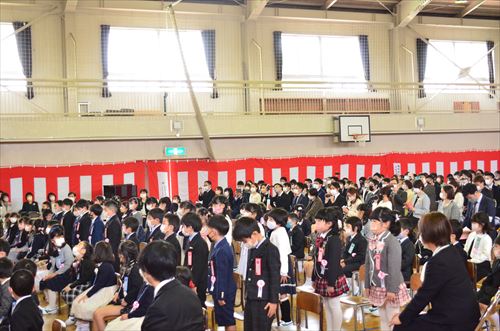 滝沢小学校入学式の様子