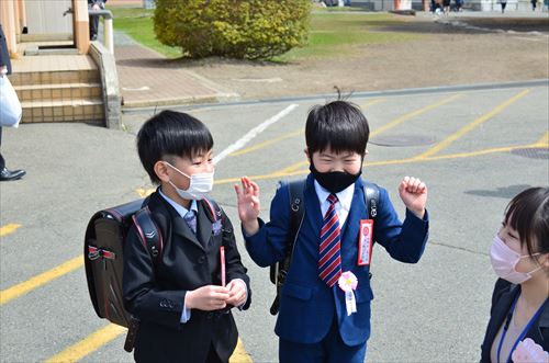 滝沢小学校入学式の様子