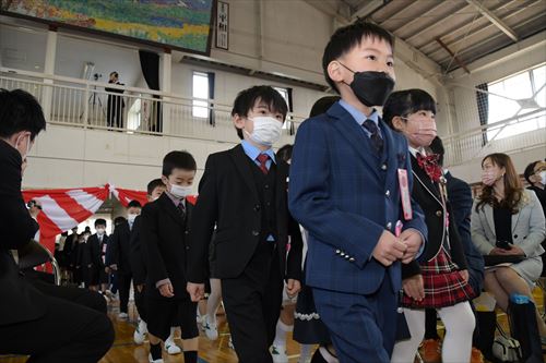 滝沢小学校入学式の様子