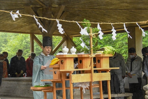 岩手山山開きの神事の様子