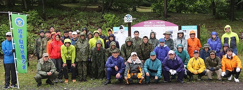 清掃活動に協力いただいた自衛隊の皆さんの写真