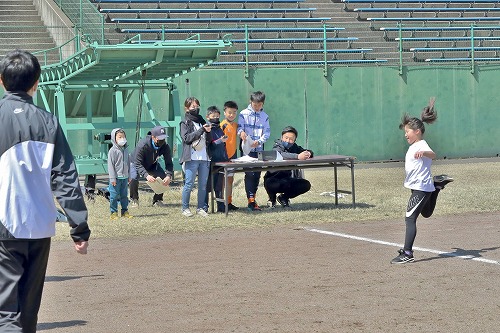 滝沢市スポーツ少年団結団式の様子