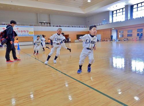 滝沢市スポーツ少年団結団式の様子