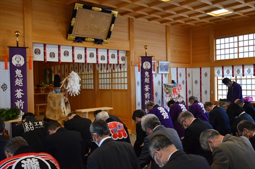 鬼越蒼前神社例大祭の様子