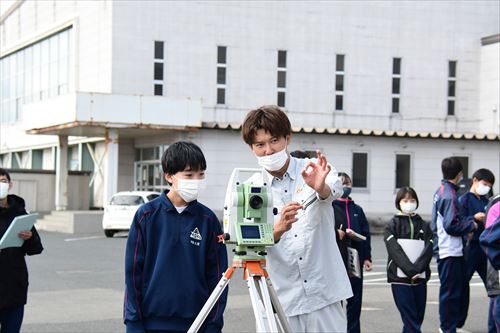 建設業体験学習会の様子