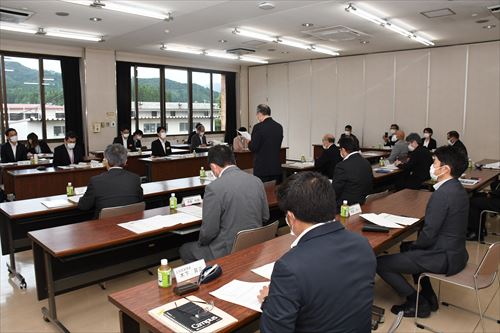 令和3年度県に対する要望提出の様子