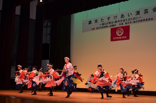 令和5年度歳末たすけあい演芸会の様子