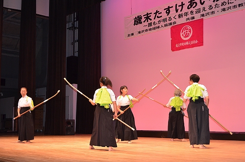 令和元年度歳末たすけあい演芸会の様子