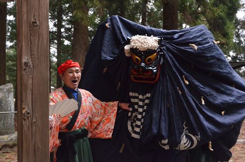 篠木神楽保存会による春の祈祷の様子3