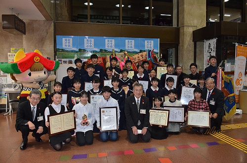 岩手県中学校新人大会など各種大会で活躍した市内小中学生の皆さん