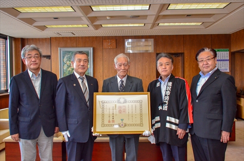 春の叙勲伝達式の様子