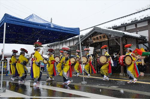 小岩井駅復元リニューアル記念式典の様子