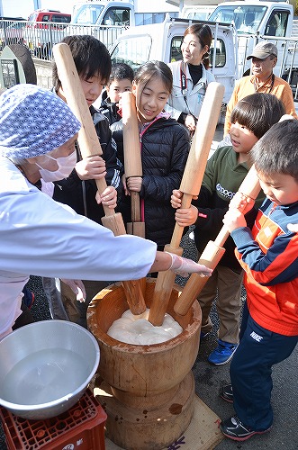 収穫祭の様子