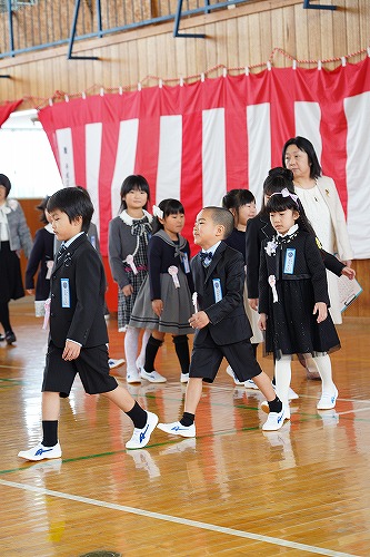 一本木小学校入学式の様子