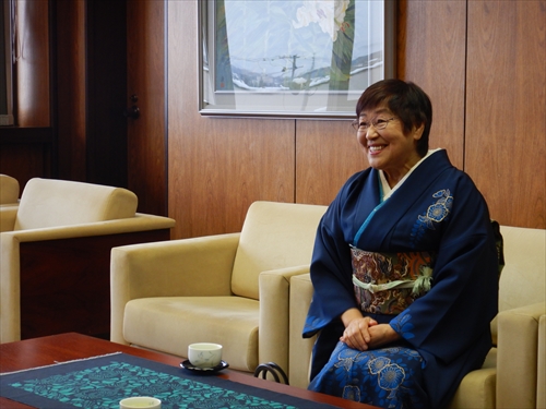 滝沢市明るい選挙推進協議会会長、上野カナエさんの写真