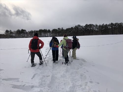 冬の鞍掛山麓探索スノーシューウォークイベントの様子5