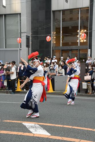 第45回盛岡さんさ踊りのパレードの様子