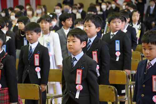 鵜飼小学校入学式の様子